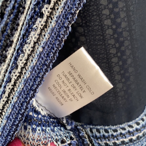 Open Back Top - Picture 6 of 8